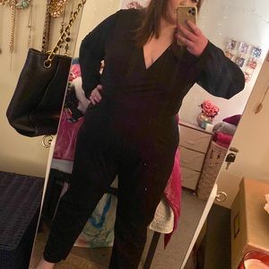 NWT boohoo stretch long sleeved black jumpsuit